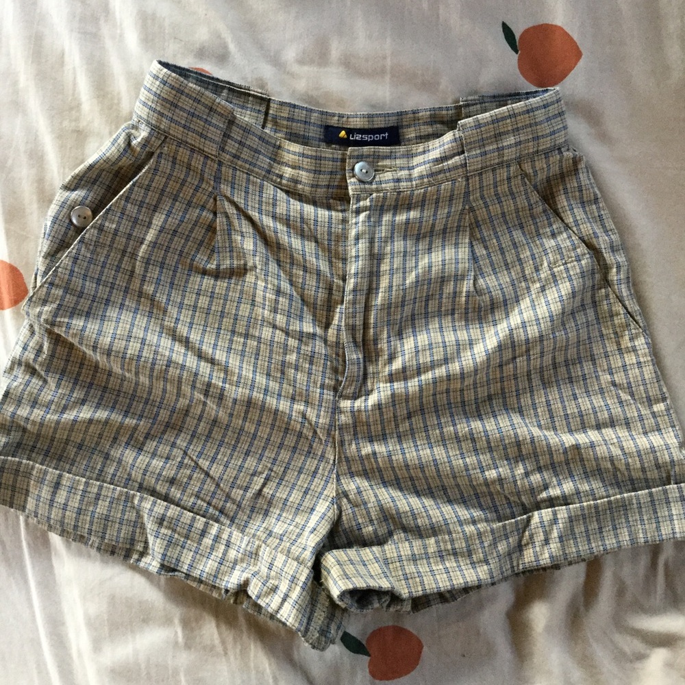 Vintage LizSport plaid shorts!